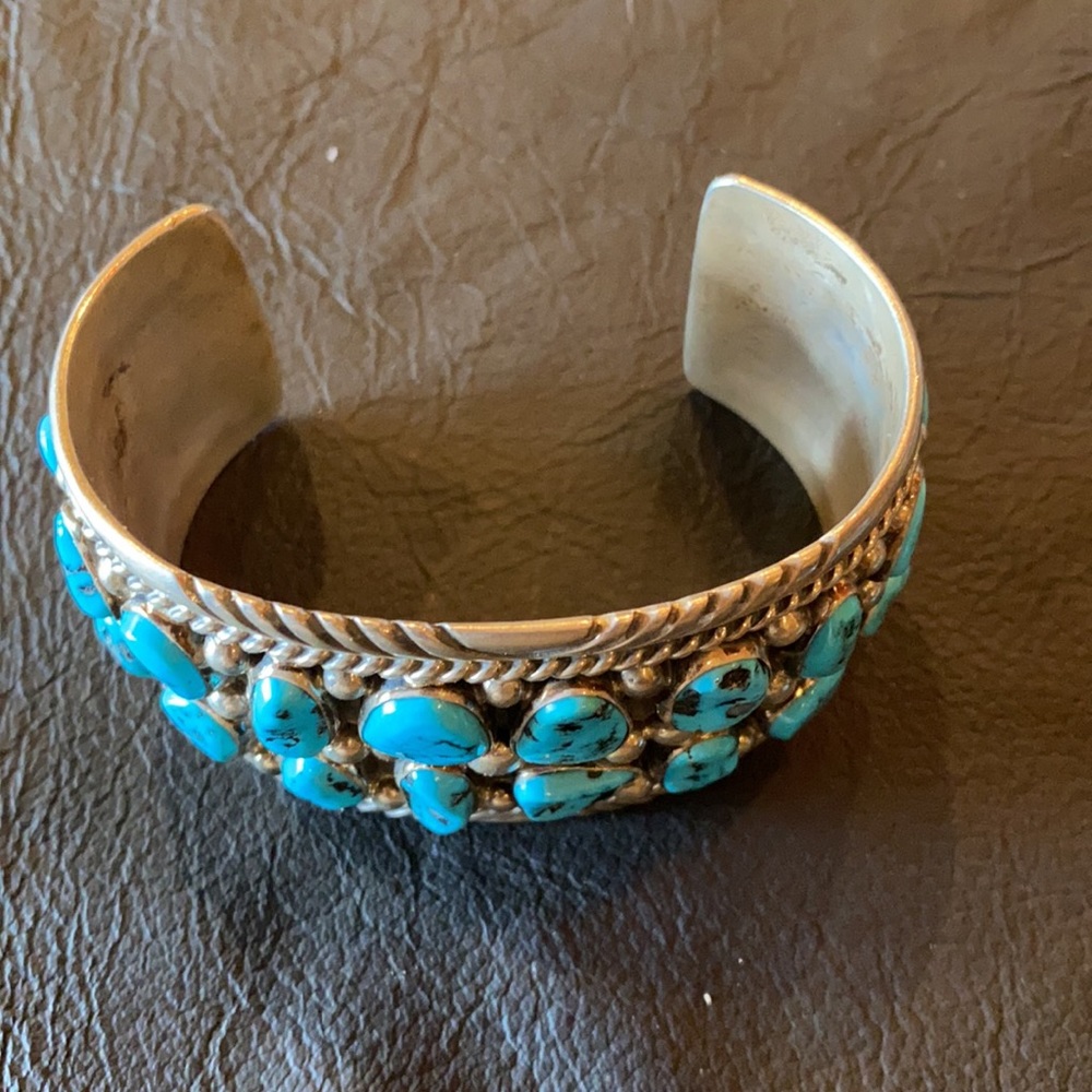 Navajo sterling silver Kingman turquoise bracelet - Picture 2 of 10